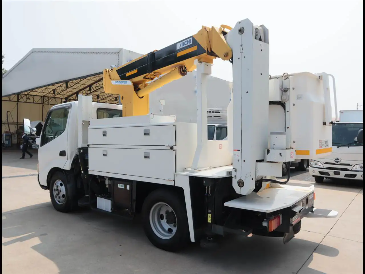 日野 デュトロ 高所・建柱車 PB-XZU301X H19|画像4