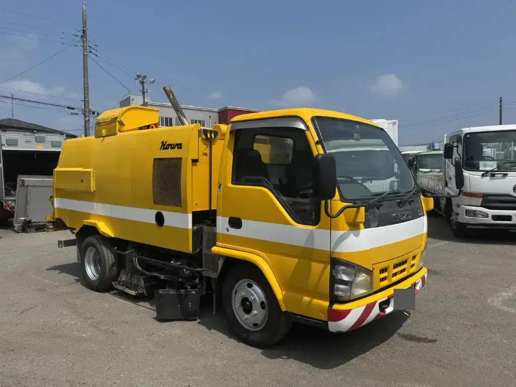 いすゞ エルフ  タンク車 PB-NKR81N H17｜画像2
